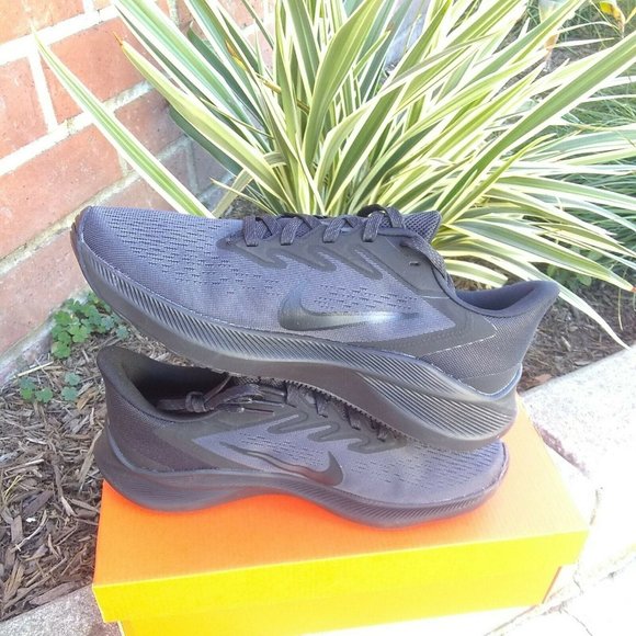 Womans nike zoom winflo 7 running shoes size 8.5 US - Picture 4 of 5